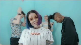 L A I K A - JUICEBOX OFFICIAL VIDEO