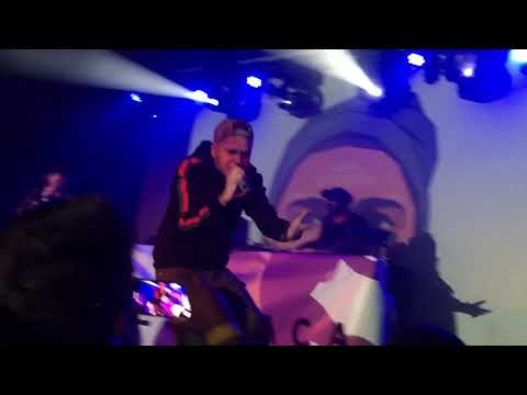 Estraca - Palavras (Ao Vivo - HARD CLUB)