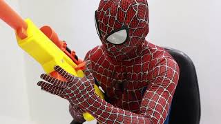 Spider man nerf gun | nerf war