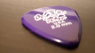 Video thumbnail for Jim Dunlop Delrin 500 2.0mm guitar pick review by earthsteward9 Guitar Pick Reviews