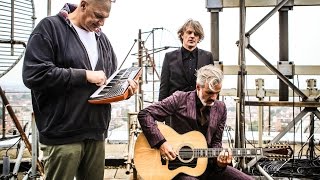 Studio Brussel: Triggerfinger - Off The Rack (live)