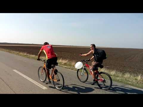 balonul pacii simmbolul iubirii aducatorul ciclismului crangeni plopii slavitesti