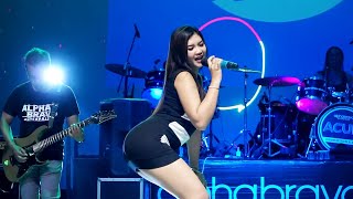 Download lagu rindi antika membuat penonton tak berkedip cover buih jadi permadani mp3