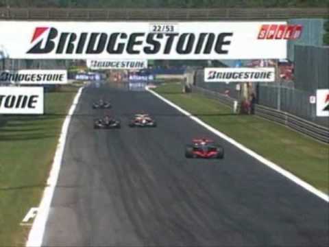 Scott Speed and Ralf Schumacher battle at Monza 06