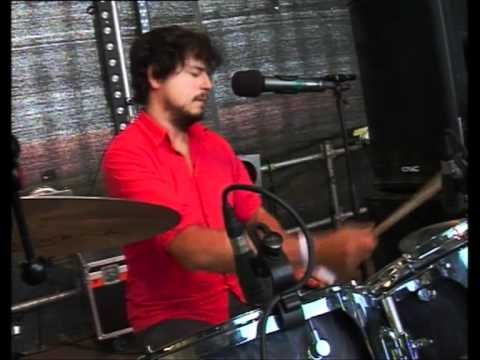 FiDOplaysZAPPA @ ZAPPANLE 2011 - Evelyn A Modified Dog