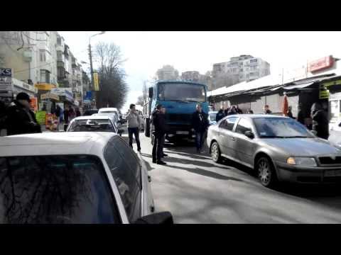 Киев радио рынок (караваевые дачи) - быдло водитель