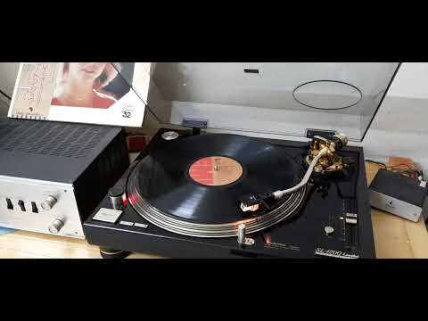 Technics SL-1200 Gold &  Lp Olivia Newton-John Golden