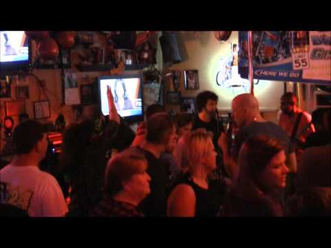 Don't Call Me Shirley Because I Got High and 40oz to Freedom Mashup LIVE