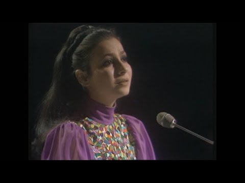 Esther Ofarim אסתר עופרים - Bird on a wire (live, 1971)