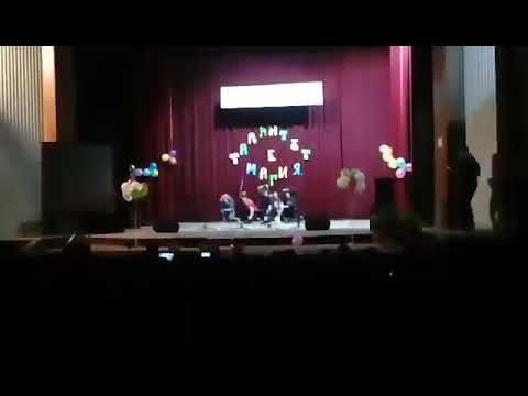 [ATTENTION]  EVERGLOW (에버글로우) - Bon Bon Chocolat (Dance Cover) Stage Debut