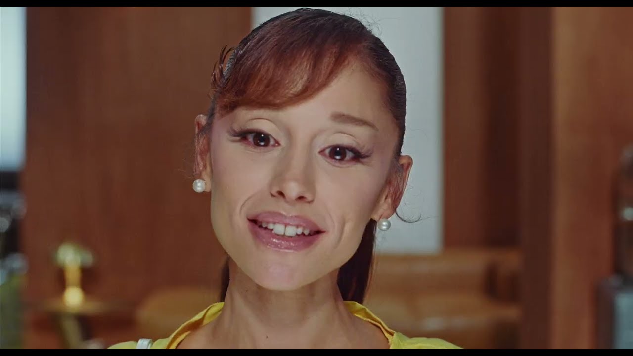 Bild zum Video Ariana Grande - Petal