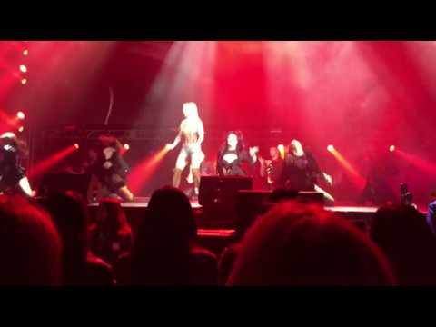 Britney Spears I'm A Slave For You Triple Ho Show 2016