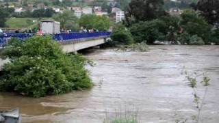 preview picture of video 'Riada 2010 del rio Nalón en Pravia Asturias'