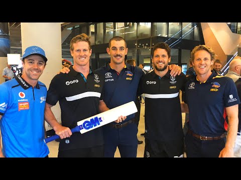 Strikers support bushfire relief effort