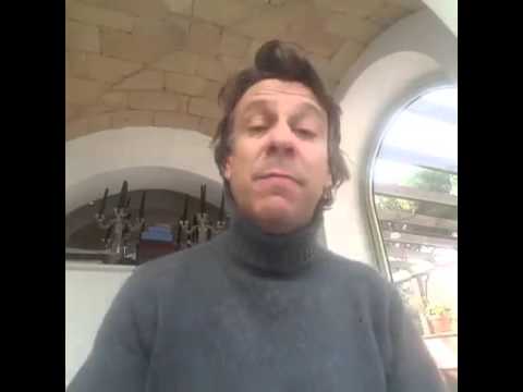 rassegna stampa 18 febbraio. l'ipocrita Apple combatte con l'fbi