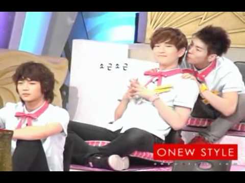 [FANCAM] 090629 SHINee Onew LOLing @ Ep 244 Recording