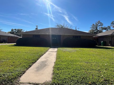 Just Listed!  305 Leonard St, Angleton, TX 77515 - $163,000