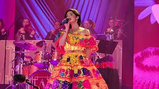 Angela Aguilar - Paloma Negra - Houston, Texas