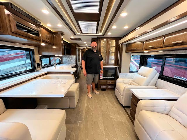 Preview image of 2024 Newmar New Aire 3543 (17N232083) youtube video