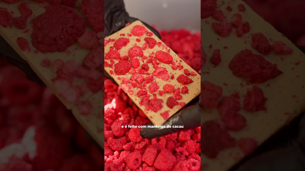 Vídeo de Chocolate Branco ao Leite de Coco, Tâmara e Framboesas 80g