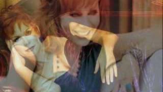 Reba McEntire - The Fear Of Being Alone