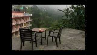 preview picture of video 'Cafe el cielo, Naddi, India'