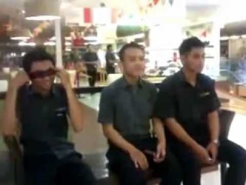 erry crazy movin with 2NE1 i am the best