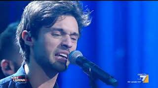 A Non è l'Arena per la prima volta sul piccolo schermo Carone e i Dear Jack in 'Caramelle'