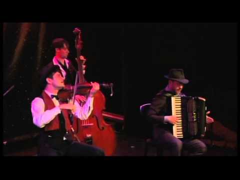 Guappecarto' - Feminis - Live at Satellit Café, Roanne