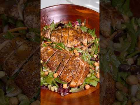 Grilled Chicken Salad with Honey Balsamic Vinaigrette