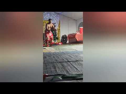 Kiribati dance E bobotika Nei Nimaua (Christmas & New Year)Thomas.Bio and Tekeaua.Ruarutaae