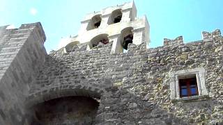 πατμος λειψοι (ojos de brujo-ley de gravedad)