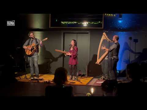 Lyradanz (live@KUMA)