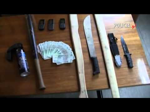 Pseudokibice z maczetami zatrzymani