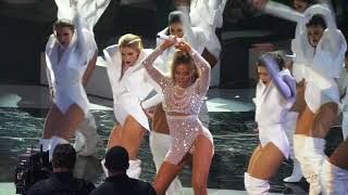 Gloria trevi &amp; alejandra guzman - mas buena-latin american music awards-dolby theatre-10/26/2017