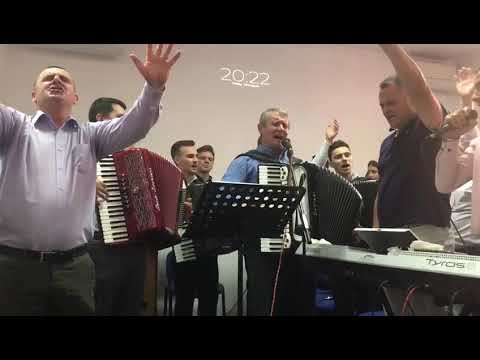 🎹👩‍👩‍👧‍👧Nicu Iurean & Grupul de la Luncani - Mare e Domnul meu