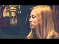 Amanda Seyfried Sings L'il Red Riding Hood 