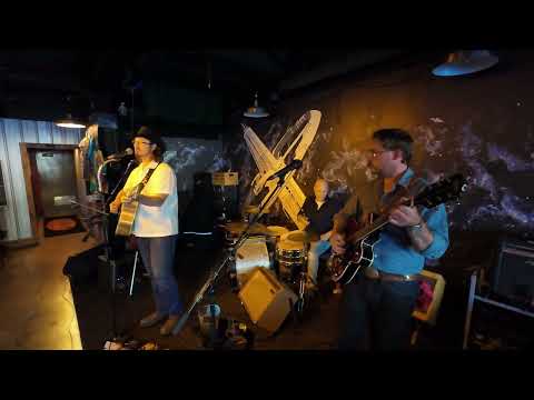 Singing Away My Blues - Tom Connors