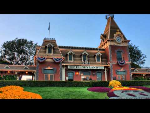 Disney Land Anaheim - Main Entrance Announcement