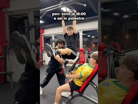 POV: sono le 18:00 e sei in PALESTRA😭