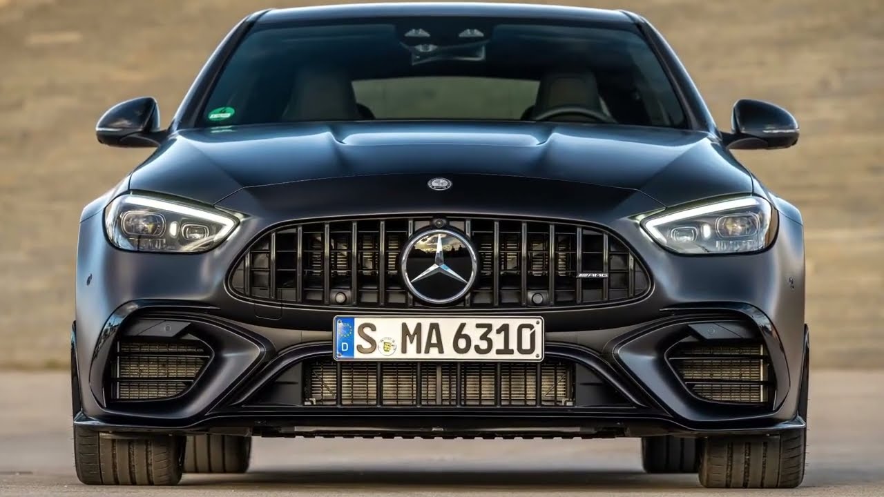 Chi tiết Mercedes AMG C63 S E Performance 2023