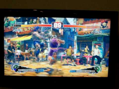 SSFIV TOURNAMENT AT GAME ON! AT UCLA LOSER'S FINALS JR RODRIGUEZ ( AKUMA ) VS DJ Vest ( BLANKA )