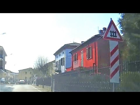 Passaggio a livello Canelli (AT) Via Buenos Aires #levelcrossing #bahnübergang #철길 건널목