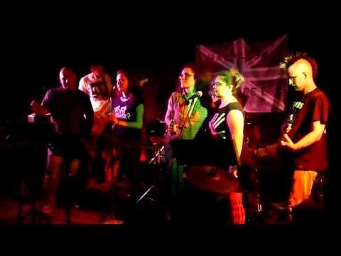 Chacal Band et les Hupettes - 13 - Steamroller