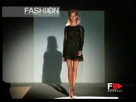 "Gucci" Autumn Winter 2001 2002 Milano 3 of 3 pret a porter by FashionChannel.mov