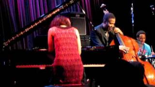 Hiromi piano solo with Stanley Clarke -- The extended version