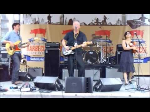 Jon Langford & Skull Orchard - Are You An Entertainer?