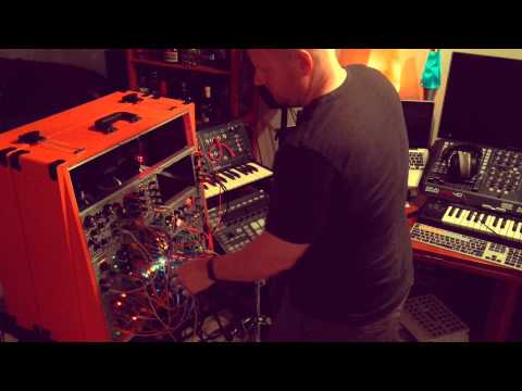 Modular Synth Beats with The Harvestman's Hertz Donut and Malgorithm