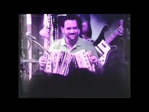 Dynatones - Chicago Is A Polka Town 1982 - Helen.