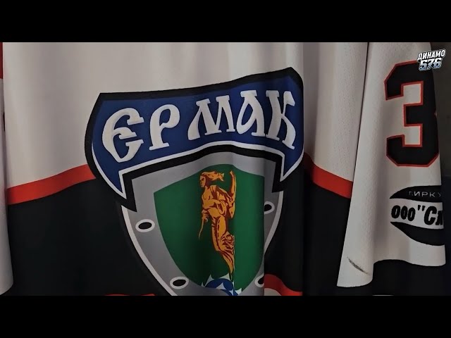 «Оранжевые» сразились с лидером турнирной таблицы